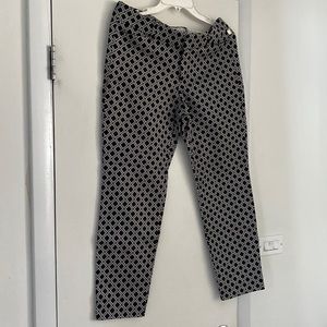 Old Navy New with Tag Pixie Pants Black and White Size 10